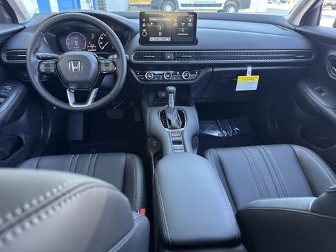 New 2026 Honda HR-V EX-L image 15