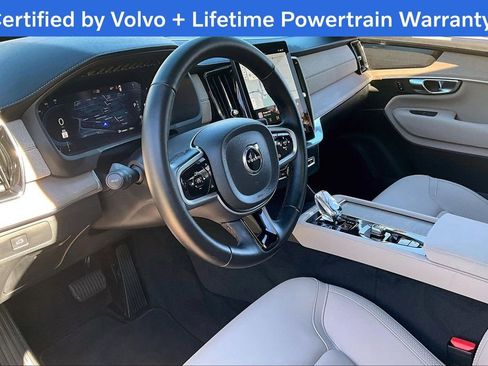 Used 2025 Volvo XC90 B6 Plus image 18