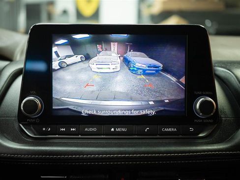 Used 2022 Nissan Rogue SV FWD image 23