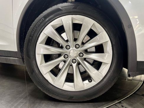 Used 2018 Tesla Model X 75D AWD/4WD image 11
