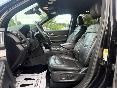 Used 2019 Ford Explorer Platinum AWD/4WD image 12