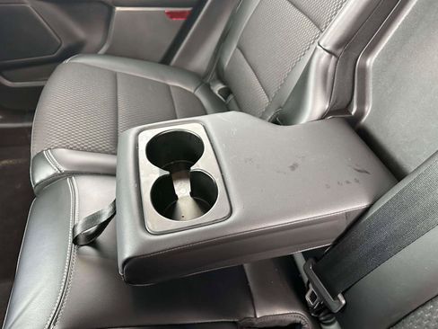 Used 2023 Ford Escape SE image 10