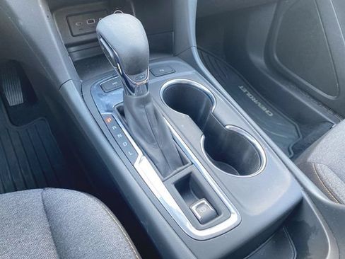 Used 2024 Chevrolet Equinox LT AWD/4WD image 15