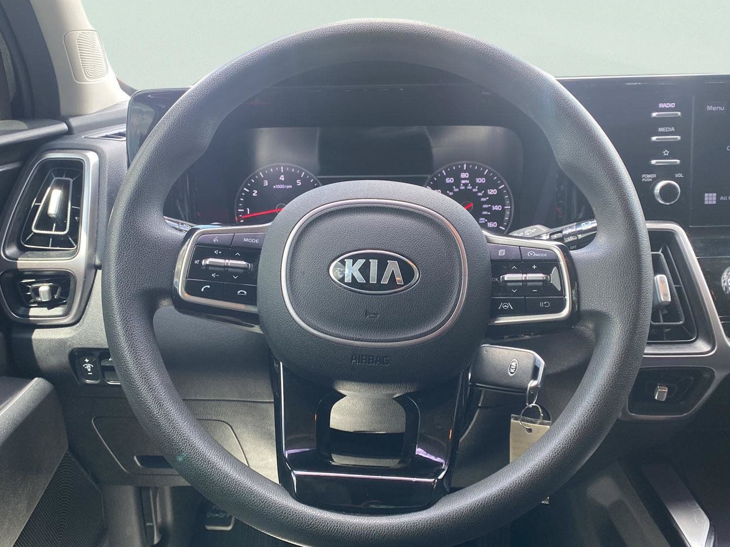 Used 2021 Kia Sorento LX FWD image 17
