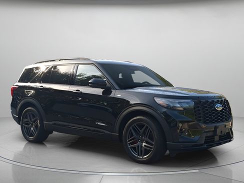 New 2026 Ford Explorer ST-Line w/ ST-Line Street Pack RWD image 41