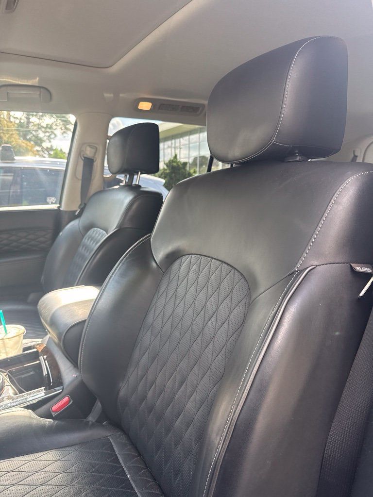 Used 2019 INFINITI QX80 Luxe w/ 22" Wheel Package AWD/4WD image 7