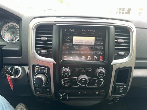 Used 2015 RAM 1500 Big Horn AWD/4WD image 15
