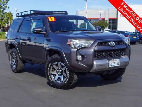 Used 2017 Toyota 4Runner TRD Off-Road Premium AWD/4WD image 2