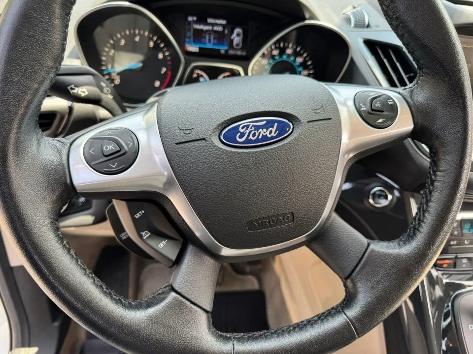 Used 2015 Ford Escape Titanium AWD/4WD image 27