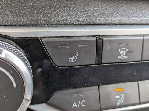 Used 2021 Nissan Altima 2.5 SV w/ SV Premium Package image 36