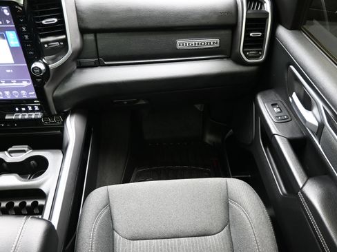 Used 2019 RAM 1500 Big Horn AWD/4WD image 39