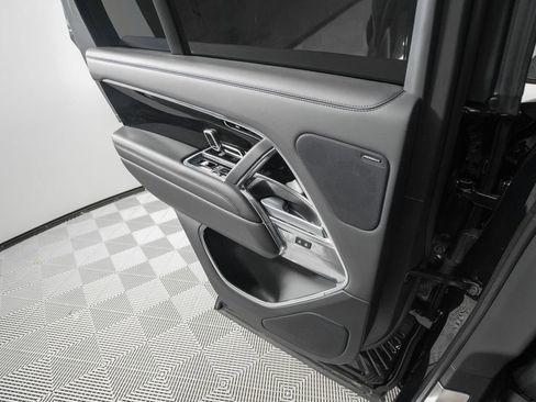 Used 2023 Land Rover Range Rover SE AWD/4WD image 14