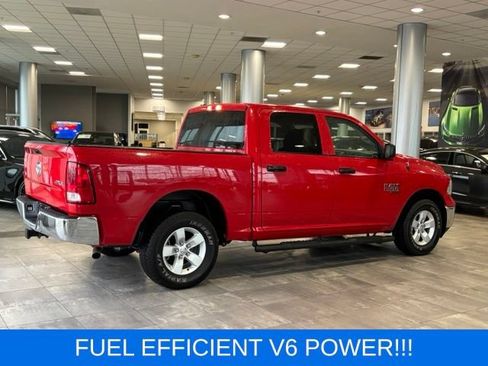 Used 2022 RAM 1500 Classic SLT AWD/4WD image 4