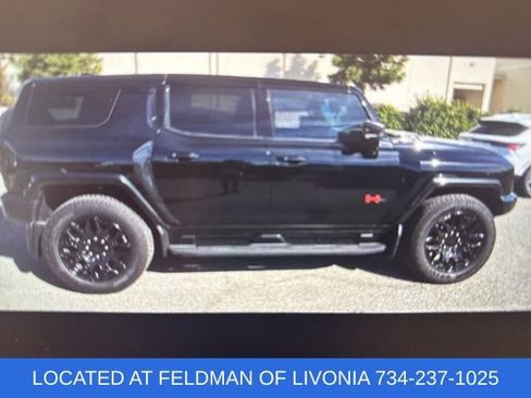 Used 2024 GMC Hummer EV 2X w/ LPO, Sport Package AWD/4WD image 6