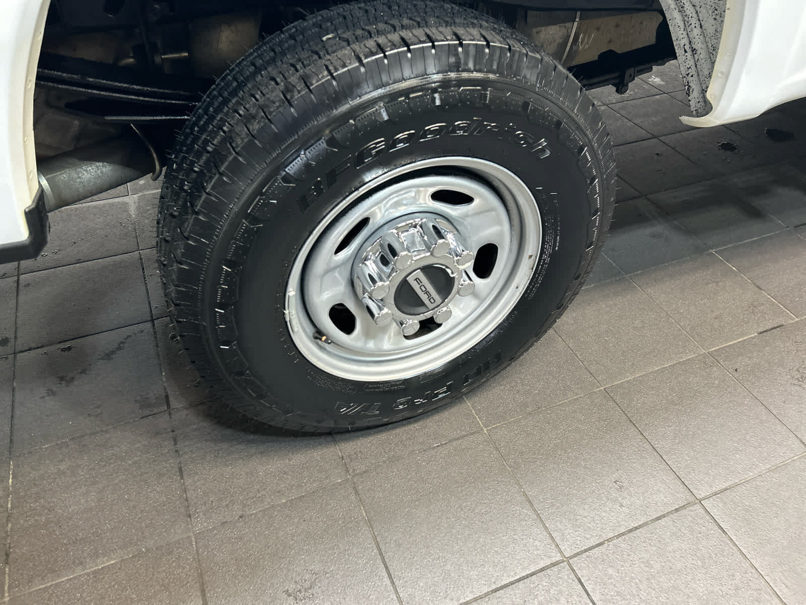 Used 2023 Ford F250 XL w/ Snow Plow Prep Package AWD/4WD image 10