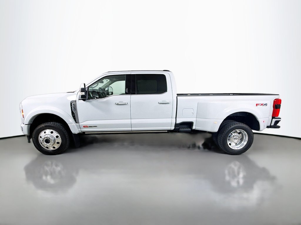 Used 2026 Ford F450 Platinum w/ Platinum Plus Package AWD/4WD image 4
