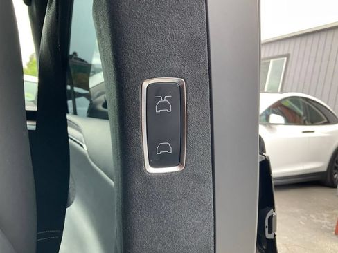 Used 2023 Tesla Model X AWD/4WD image 66