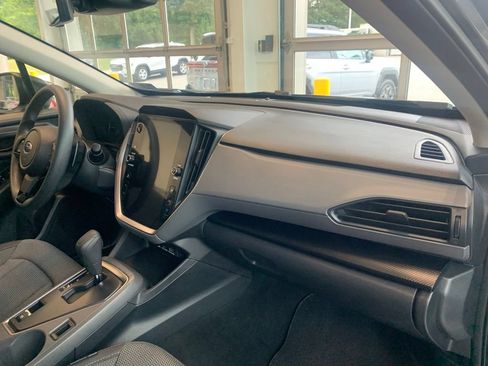 Used 2024 Subaru Crosstrek 2.0i Premium AWD/4WD image 19
