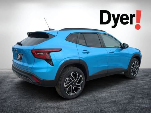 New 2026 Chevrolet Trax RS w/ Sunroof Package image 3