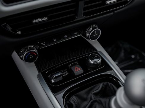 New 2025 Lotus Emira image 29