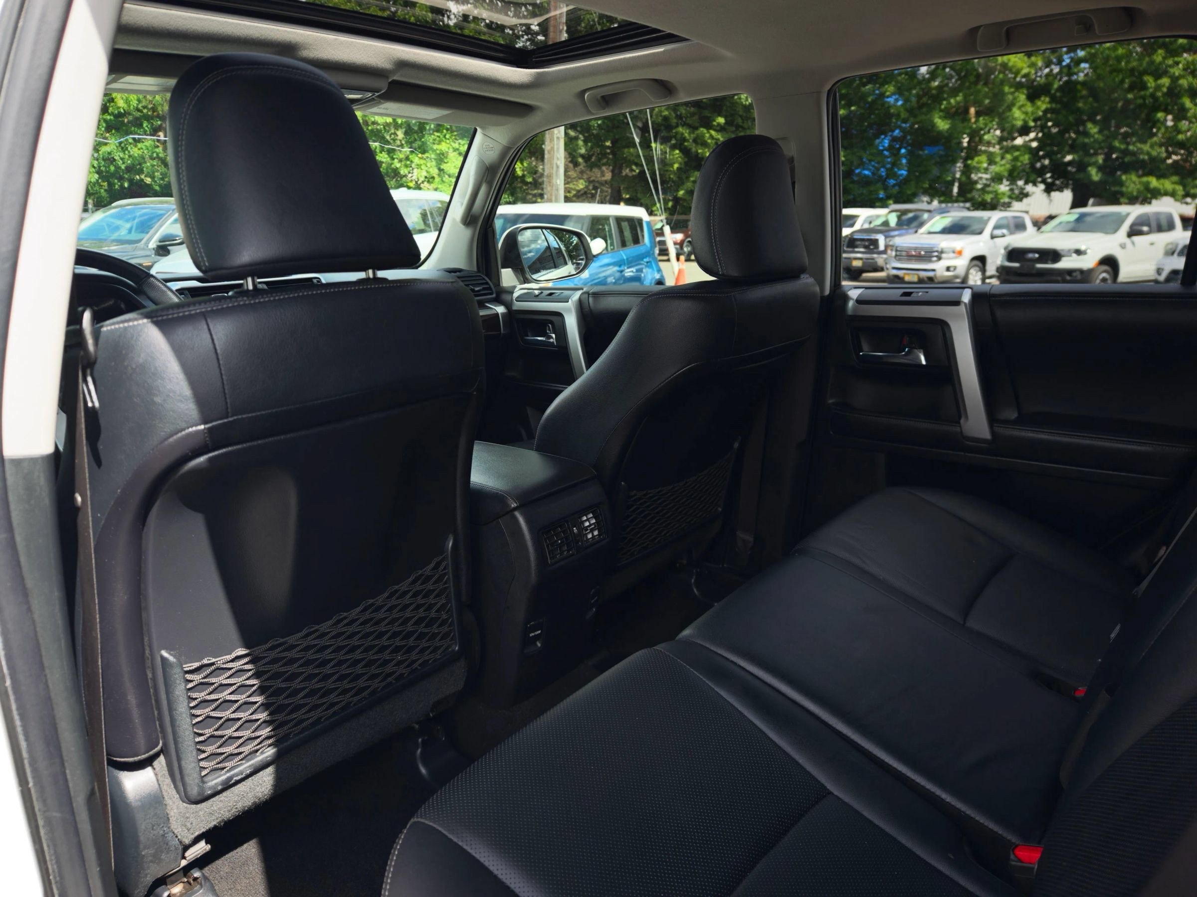 Used 2017 Toyota 4Runner Limited AWD/4WD image 43