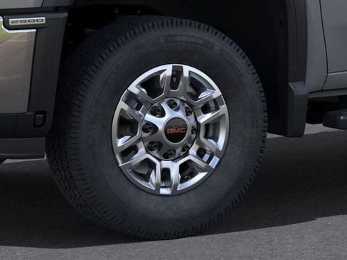 New 2025 GMC Sierra 2500 SLE w/ SLE Value Package; image 9