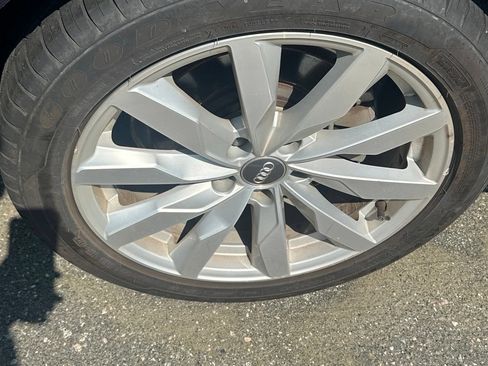 Used 2018 Audi A4 2.0T Ultra Premium w/ 18" Wheel Package FWD image 10