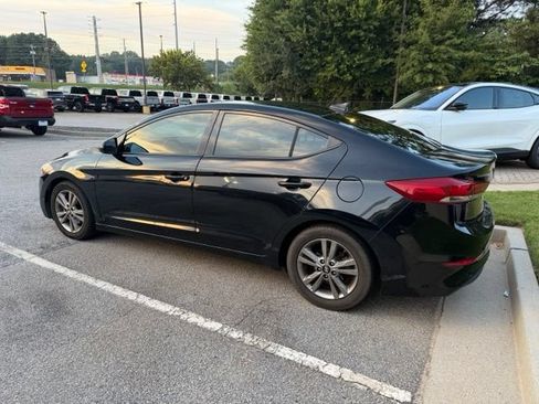 Used 2018 Hyundai Elantra SEL FWD image 3