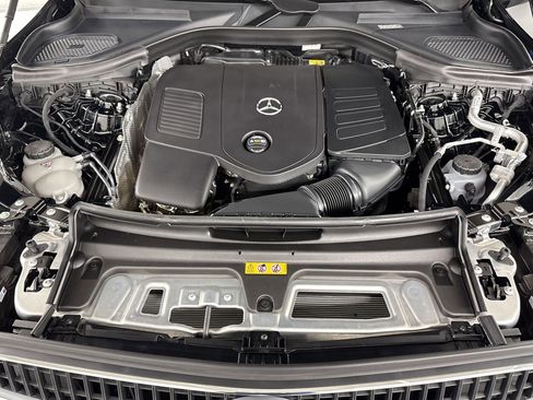 Certified 2026 Mercedes-Benz GLC 300 image 32