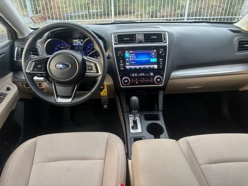 Used 2019 Subaru Outback 2.5i Premium image 5