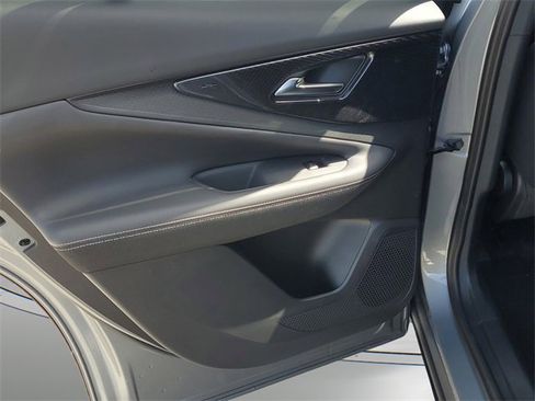 New 2025 Chevrolet Blazer EV LT image 12