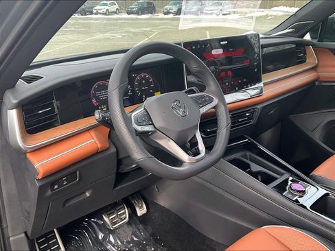 New 2026 Volkswagen Tiguan SEL R-Line image 8