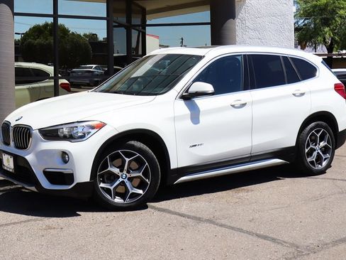 Used 2016 BMW X1 xDrive28i AWD/4WD image 3