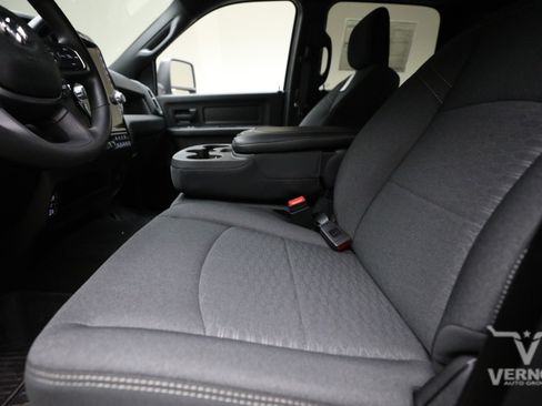 New 2026 RAM 3500 Tradesman AWD/4WD image 10
