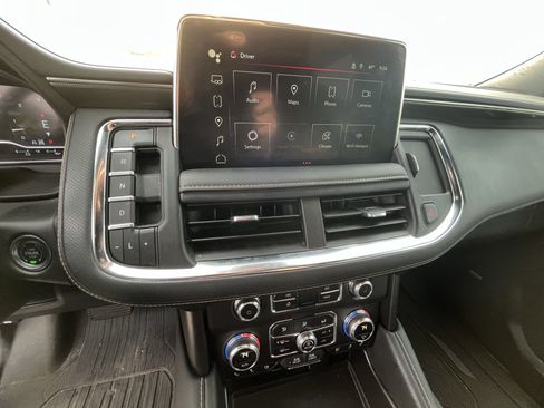 Used 2024 GMC Yukon AT4 w/ AT4 Premium Plus Package AWD/4WD image 21