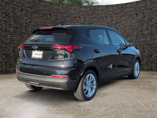 New 2027 Chevrolet Bolt LT w/ Comfort Package FWD image 7