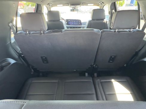 Used 2025 Chevrolet Tahoe LT AWD/4WD image 8