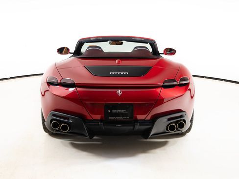 Certified 2025 Ferrari Roma Spider RWD image 10