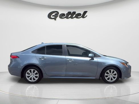 Used 2025 Toyota Corolla LE FWD image 4