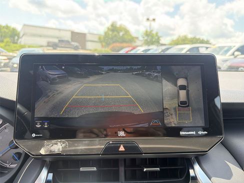 Used 2022 Toyota Venza Limited AWD/4WD image 17