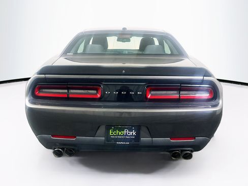 Used 2020 Dodge Challenger SXT RWD image 7