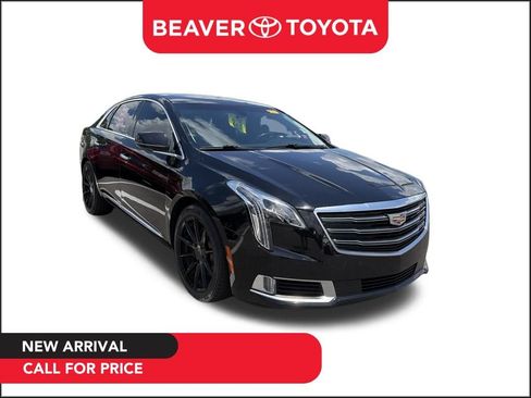 Used 2019 Cadillac XTS Luxury FWD image 1