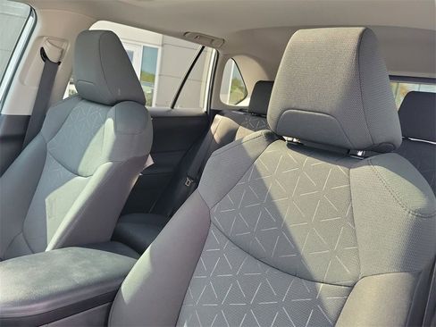 Used 2023 Toyota RAV4 XLE w/ Convenience Package image 26