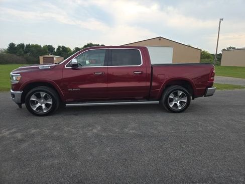 Used 2022 RAM 1500 Laramie AWD/4WD image 3