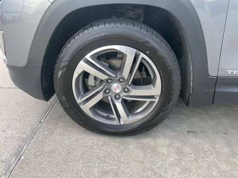 Used 2020 GMC Terrain SLT w/ Preferred Package AWD/4WD image 29