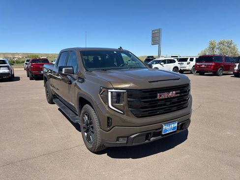 Used 2023 GMC Sierra 1500 Elevation w/ Elevation Premium Package AWD/4WD image 7