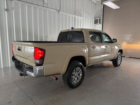 Used 2019 Toyota Tacoma SR5 image 7