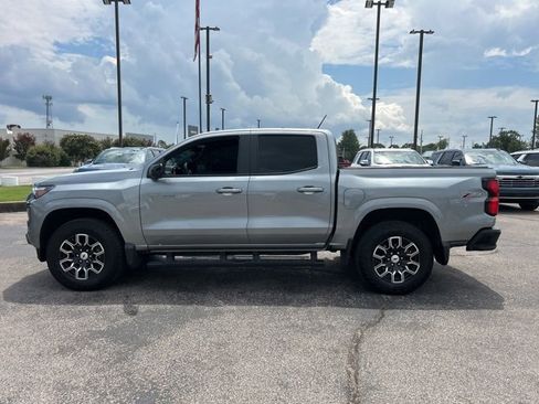 Used 2024 Chevrolet Colorado Z71 w/ Z71 Convenience Package 2 image 6