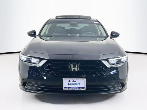 Used 2023 Honda Accord EX image 2