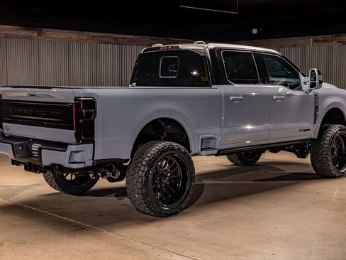 Used 2026 Ford F250 Platinum image 10
